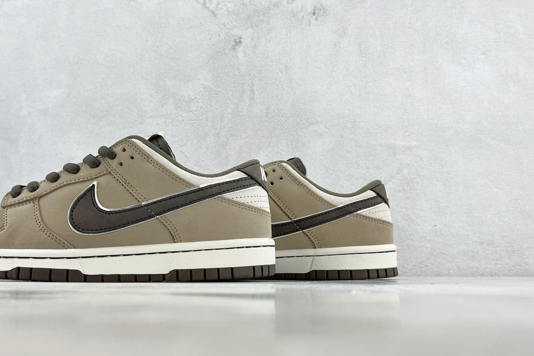 DUNK LOW x OTOMO KATUSHIRO