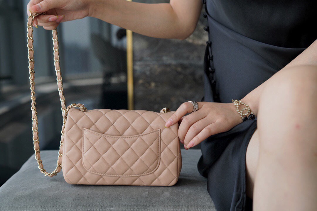 CC MINI FLAP BAG