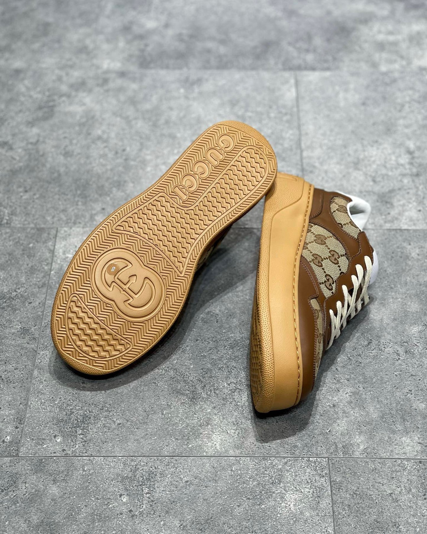 GG SNEAKER