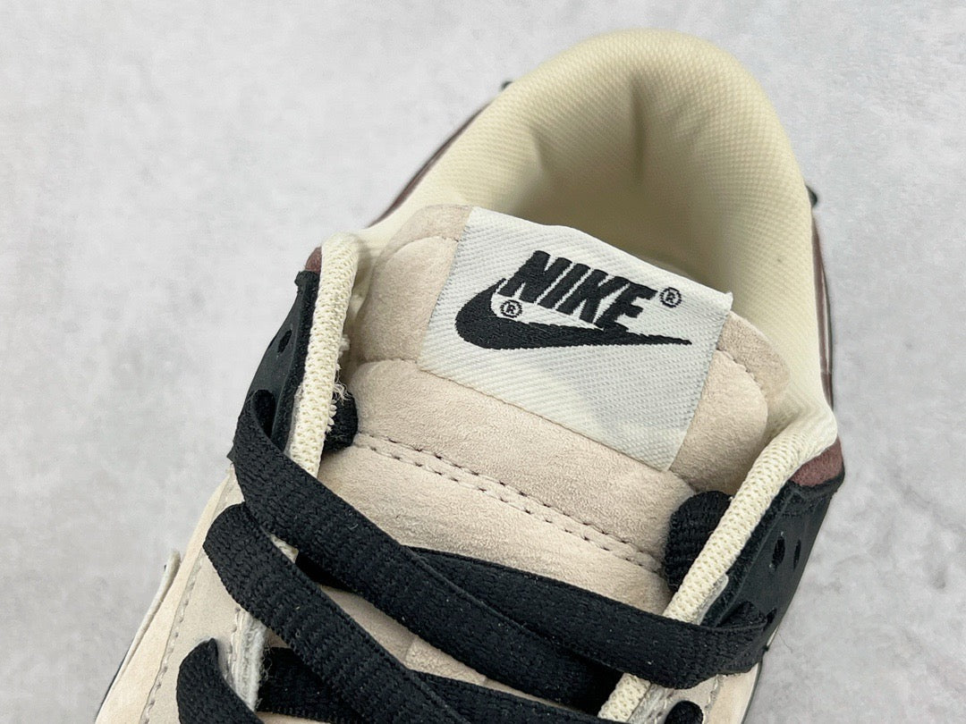 DUNK LOW x OTOMO KATUSHIRO