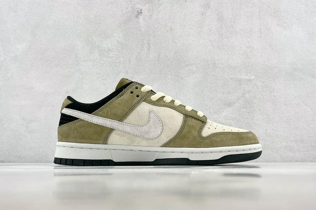 DUNK LOW x OTOMO KATUSHIRO