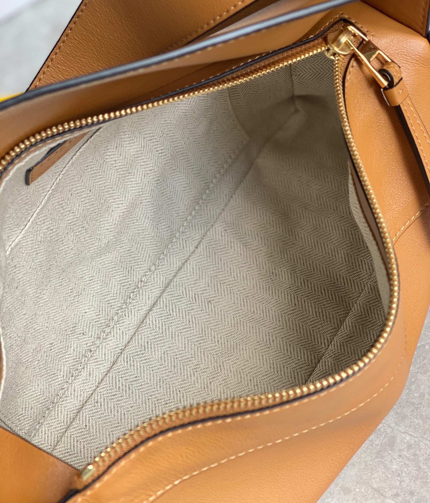 LOEW PUZZLE HOBO BAG