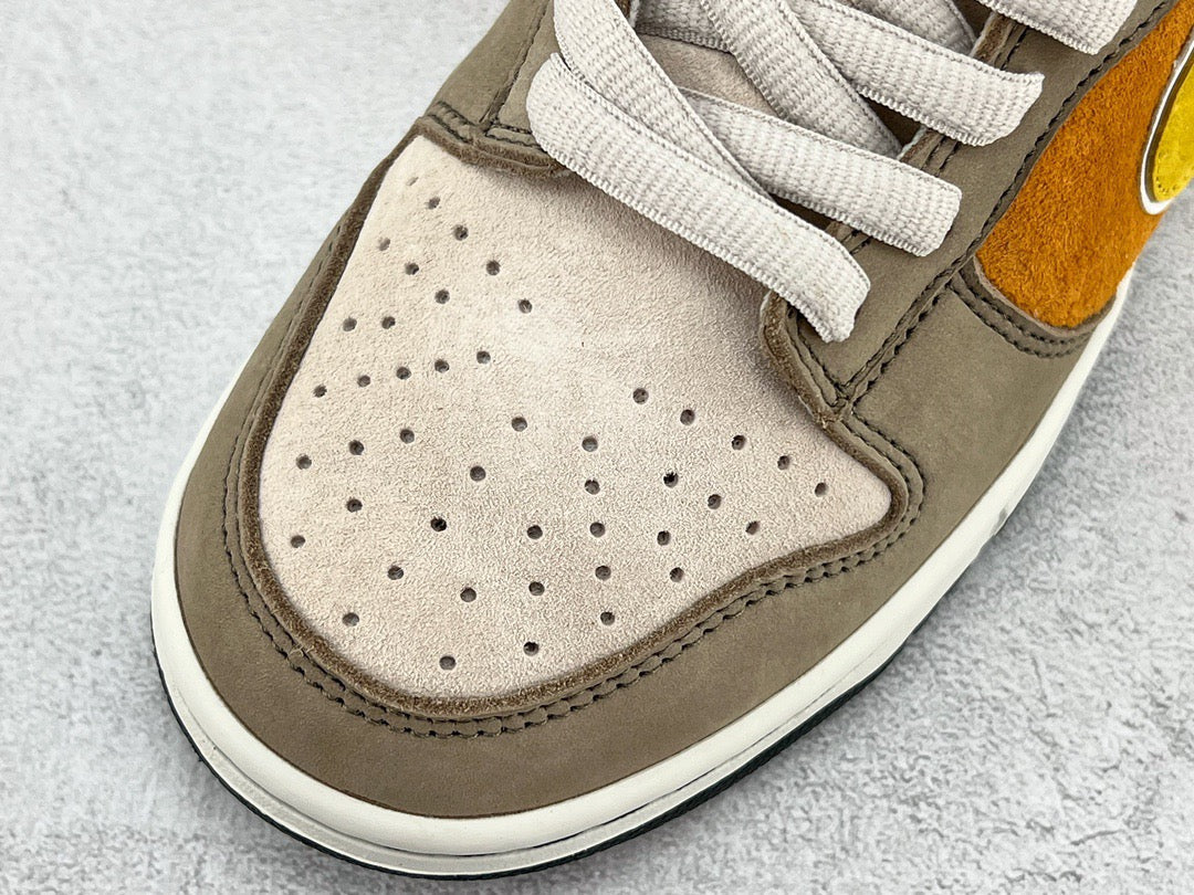 DUNK LOW x OTOMO KATUSHIRO