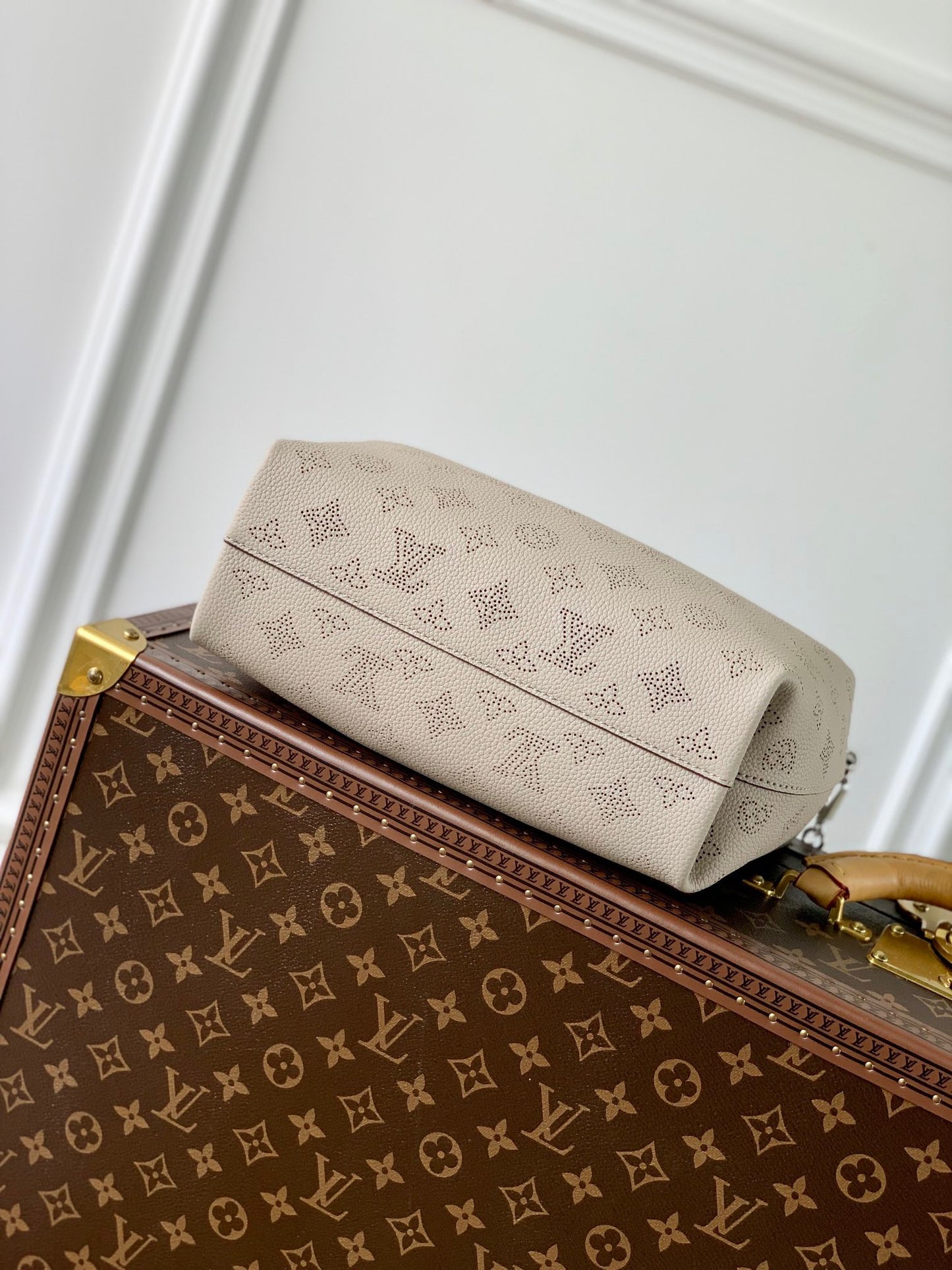 LOU WHY KNOT PM BAG