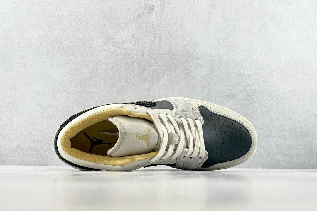 JORDAN 1 LOW SWOOSH