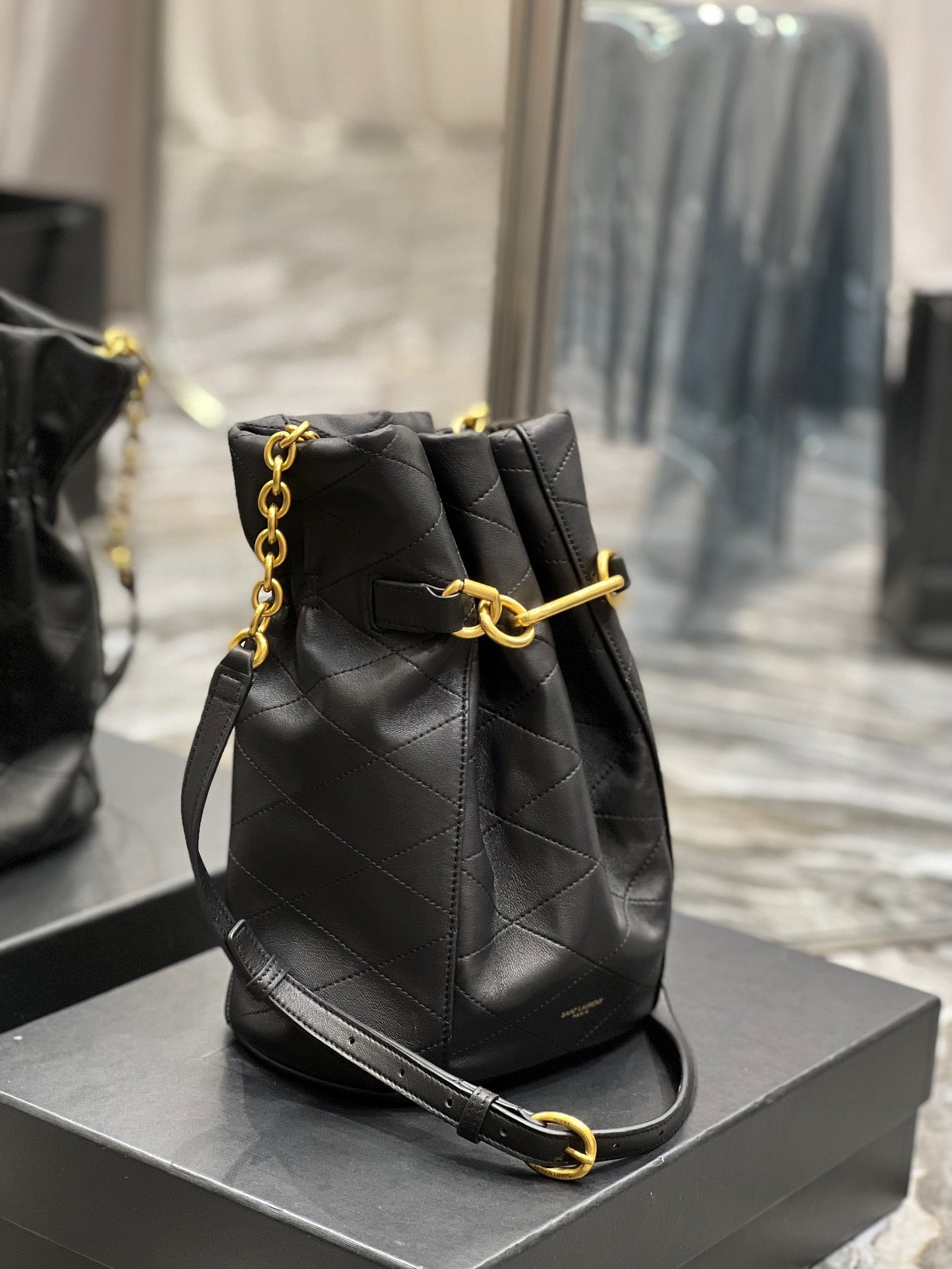 SL LE MAILLON HOOK BUCKET BAG