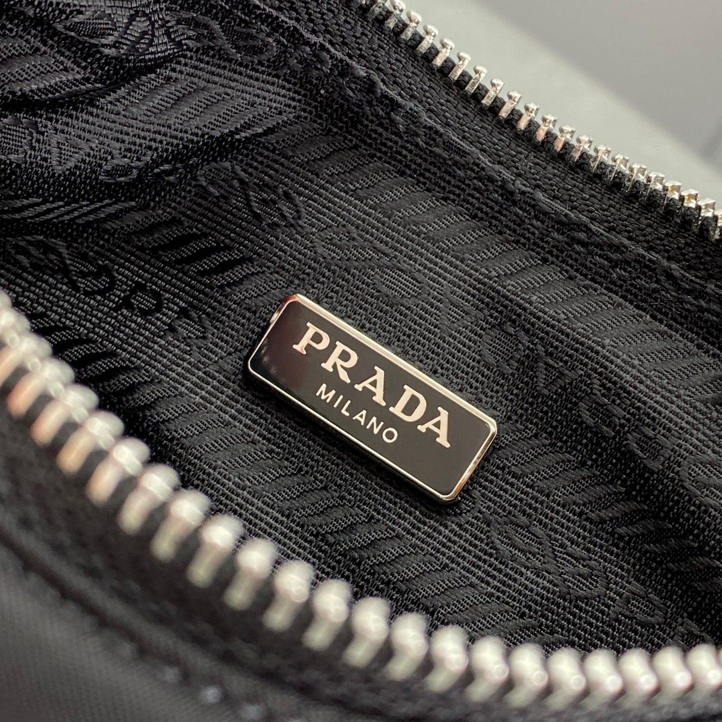 PD NYLON RE-EDTION 2005 BAG
