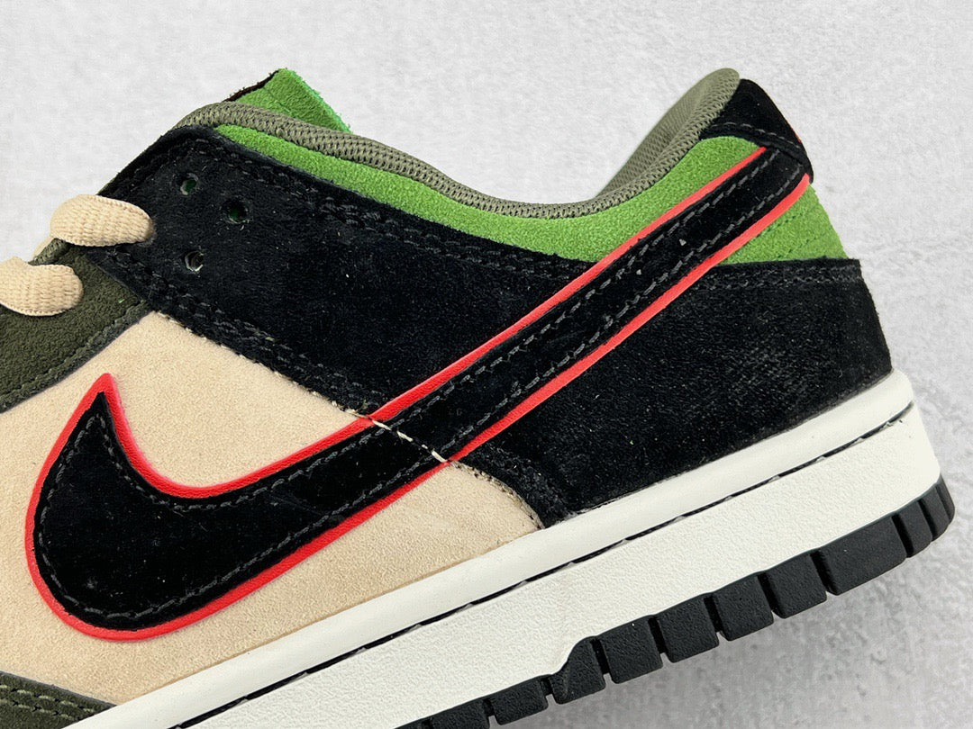 DUNK LOW x OTOMO KATUSHIRO