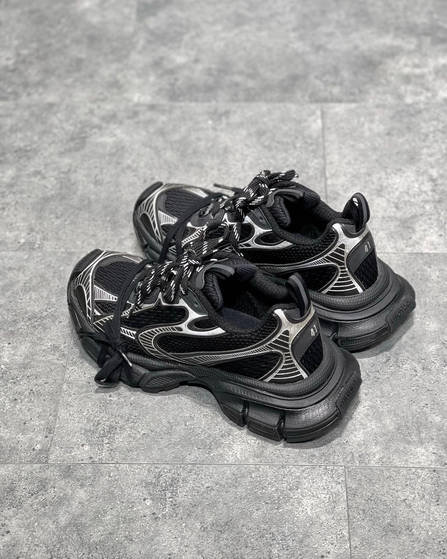 BAL 3XL TRAINERS