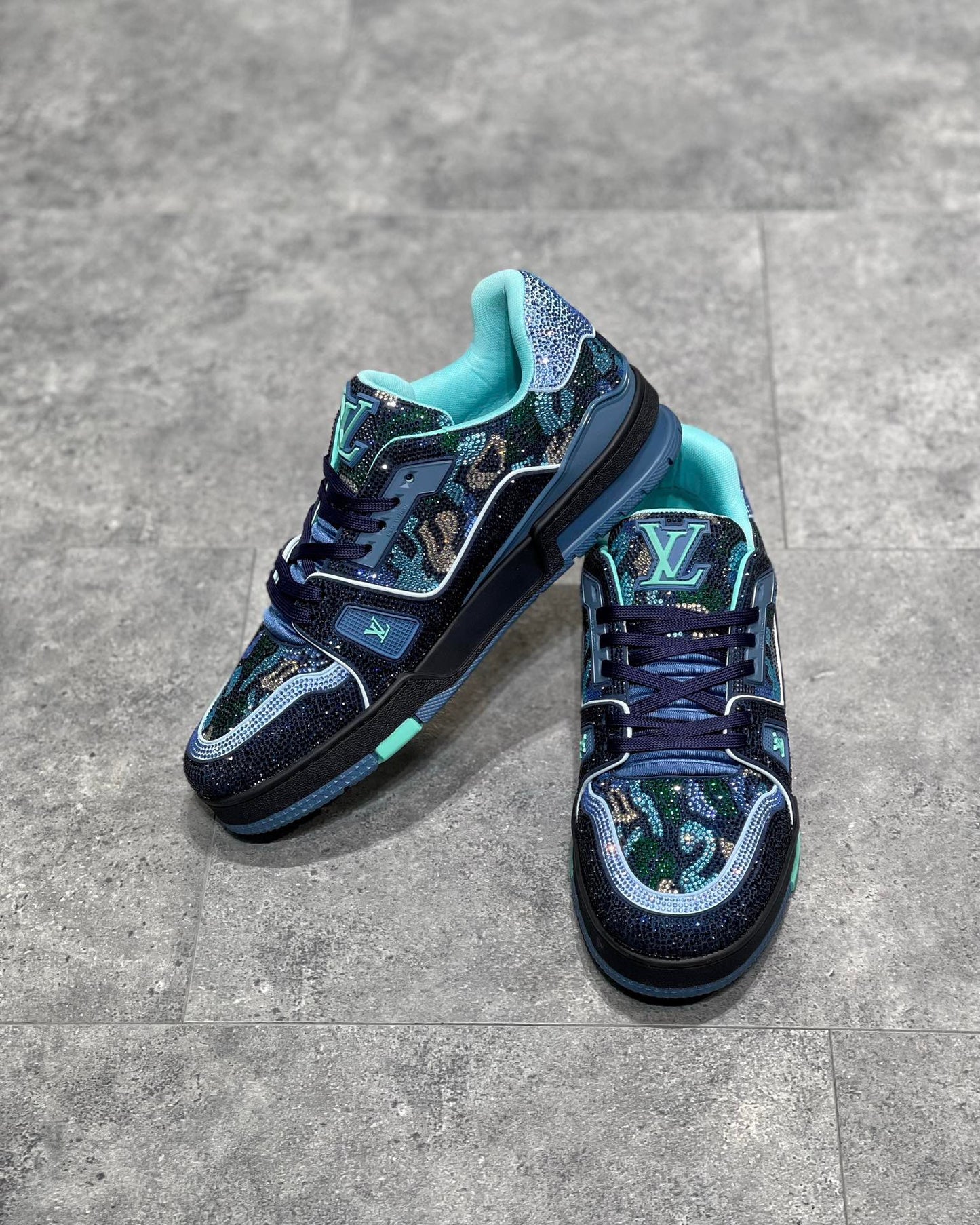 LOU TRAINERS