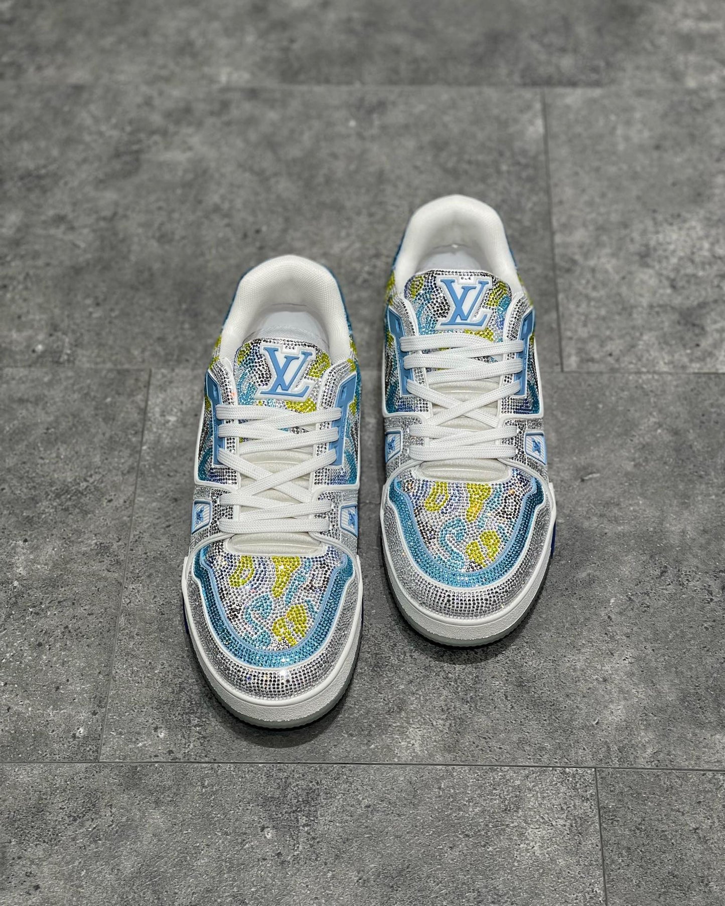 LOU TRAINERS