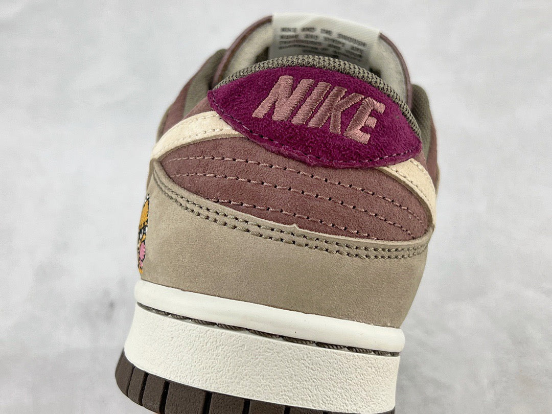 DUNK LOW x OTOMO KATUSHIRO