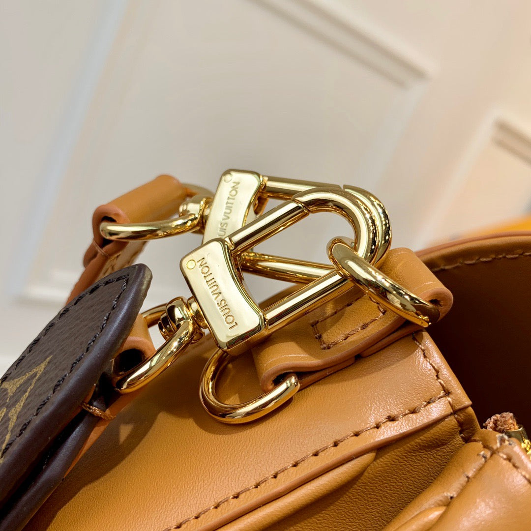 LOU SWING BAG