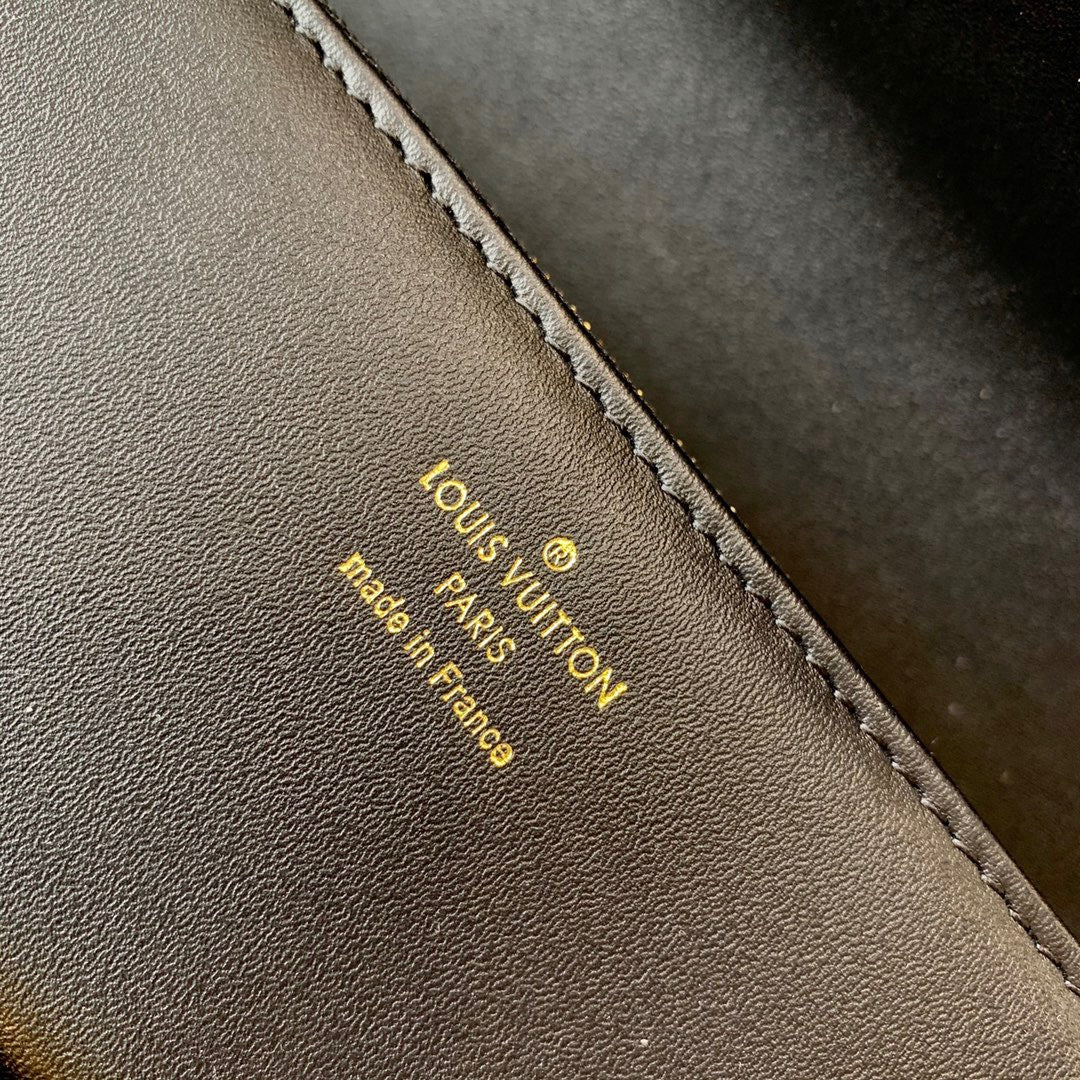 LOU SWING BAG