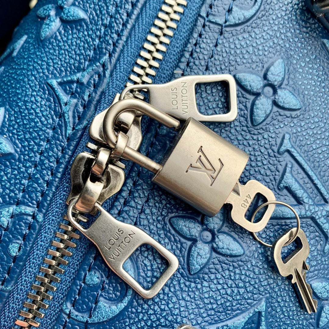 LOU KEEPALL BANDOULIÈRE 50 BAG