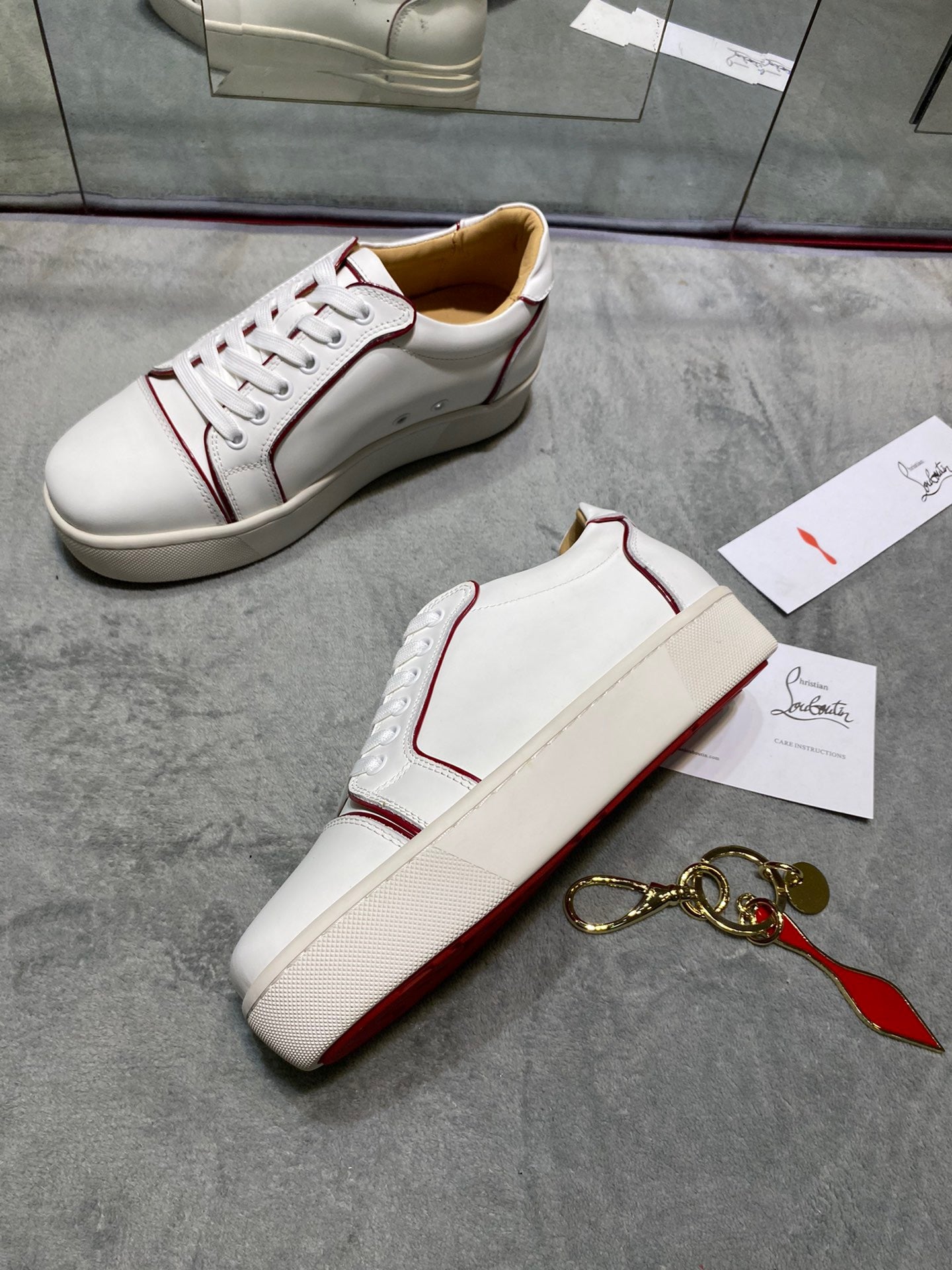 CL SNEAKERS