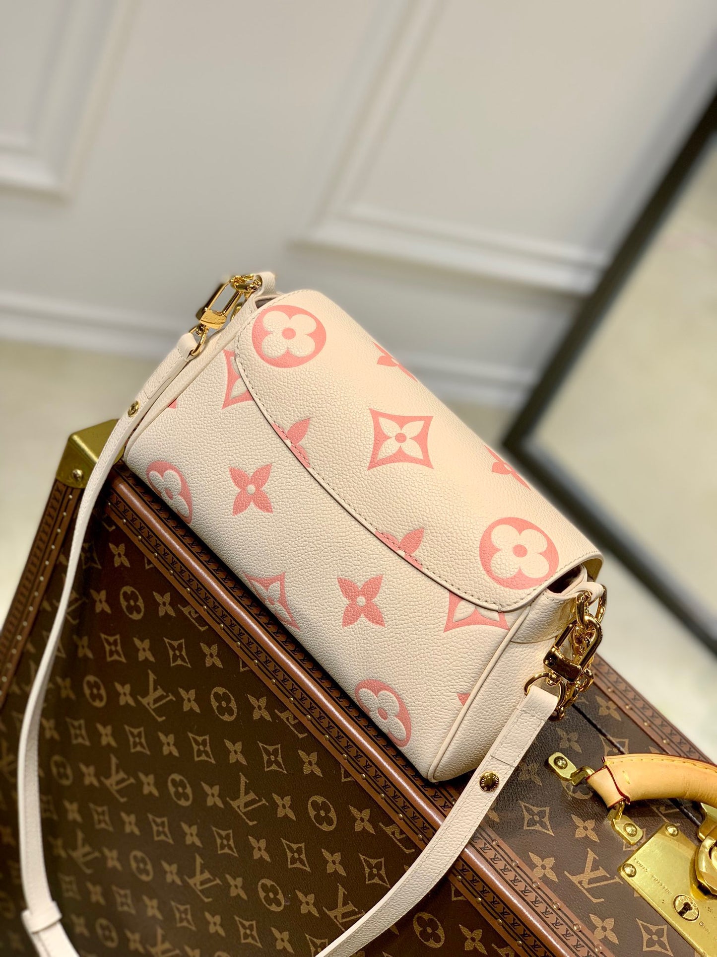 LOU FAVOURITE BAG