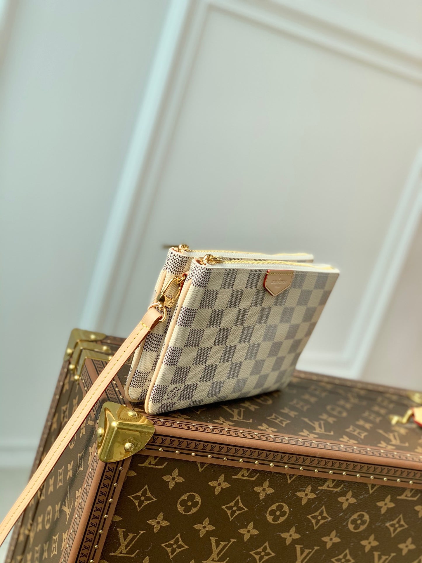 LOU DOUBLE ZIP POCHETTE
