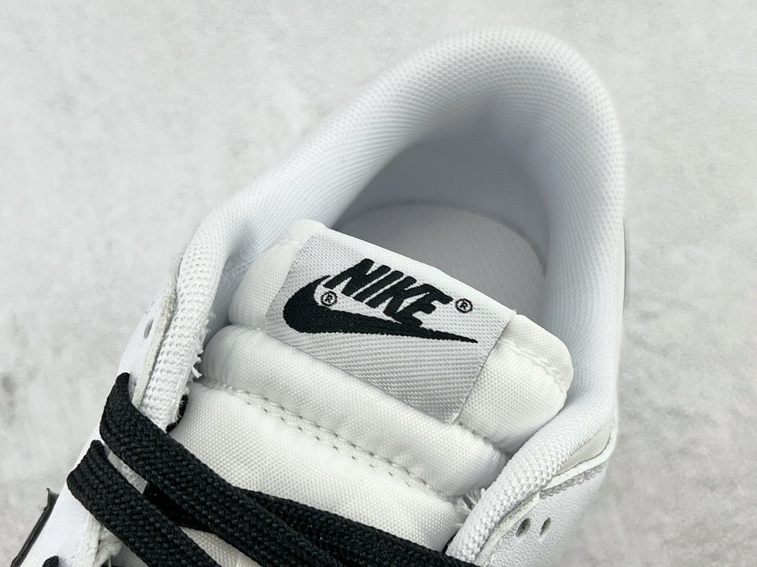 DUNK LOW RETRO