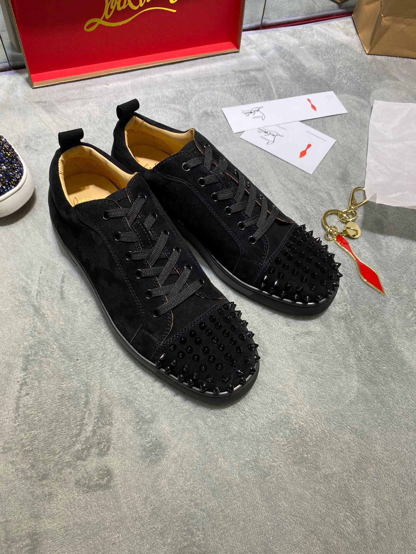 CL SPIKES SNEAKERS