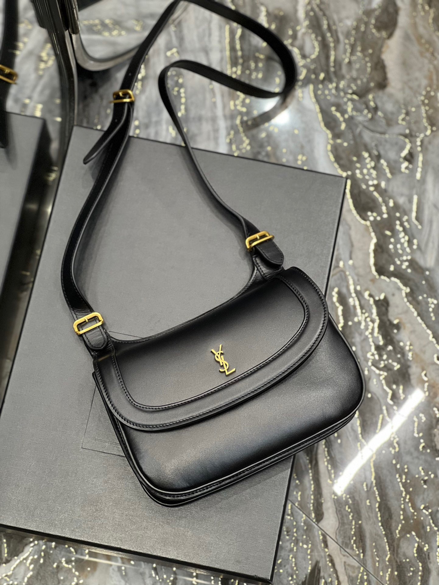 SL CHARLIE MEDIUM SHOULDER BAG