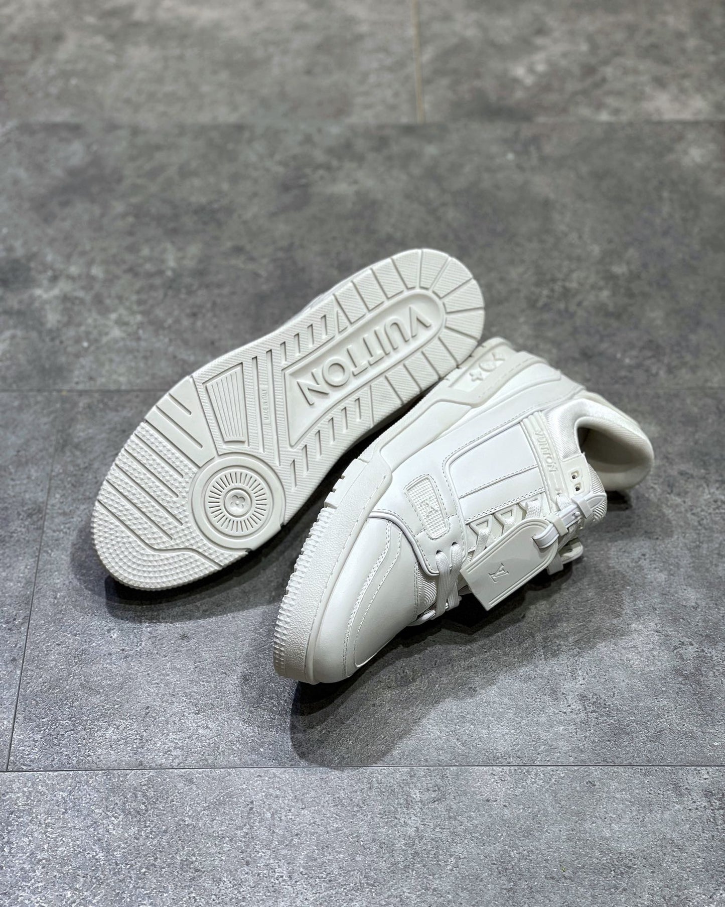 LOU TRAINERS