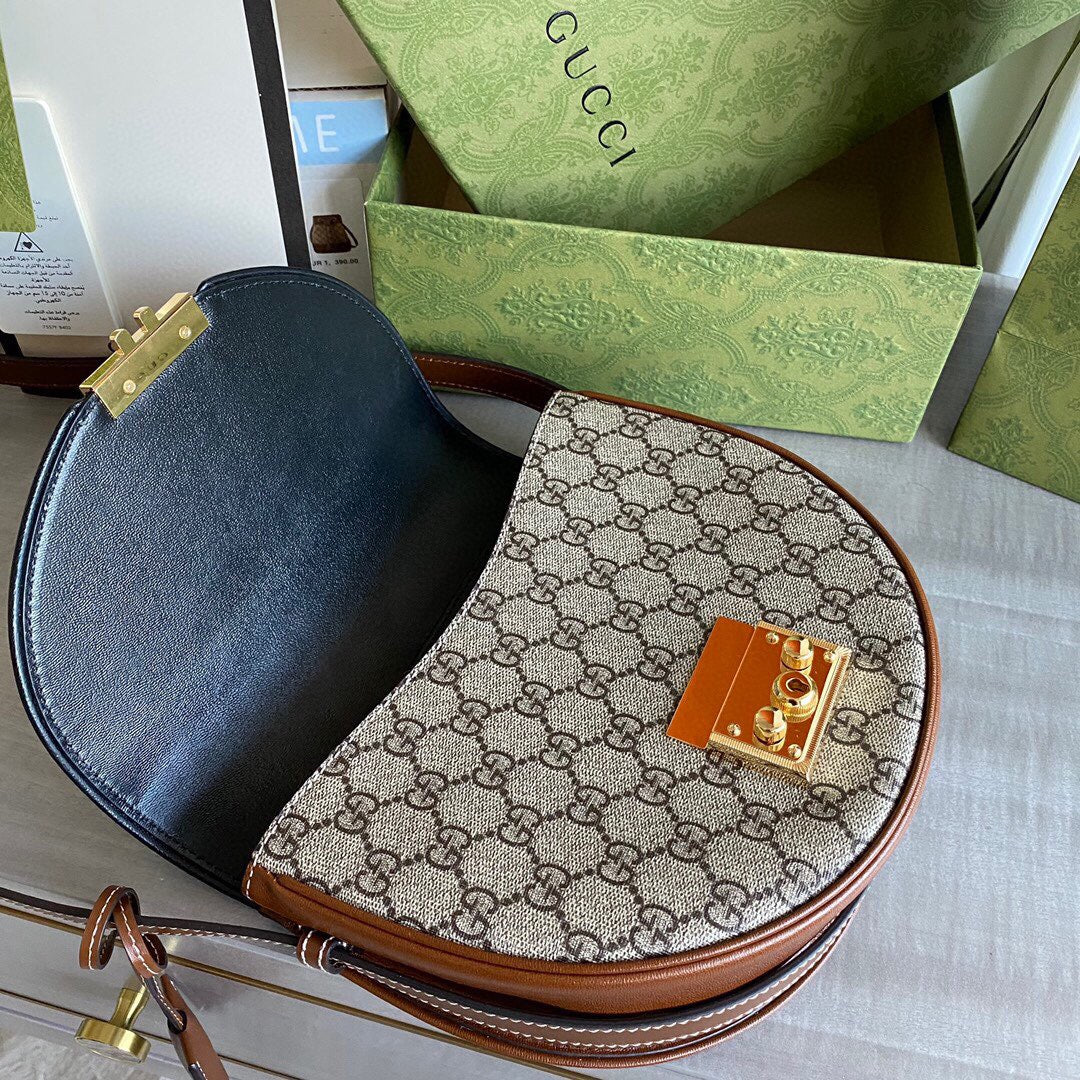 GG PADLOCK SMALL SHOULDER BAG