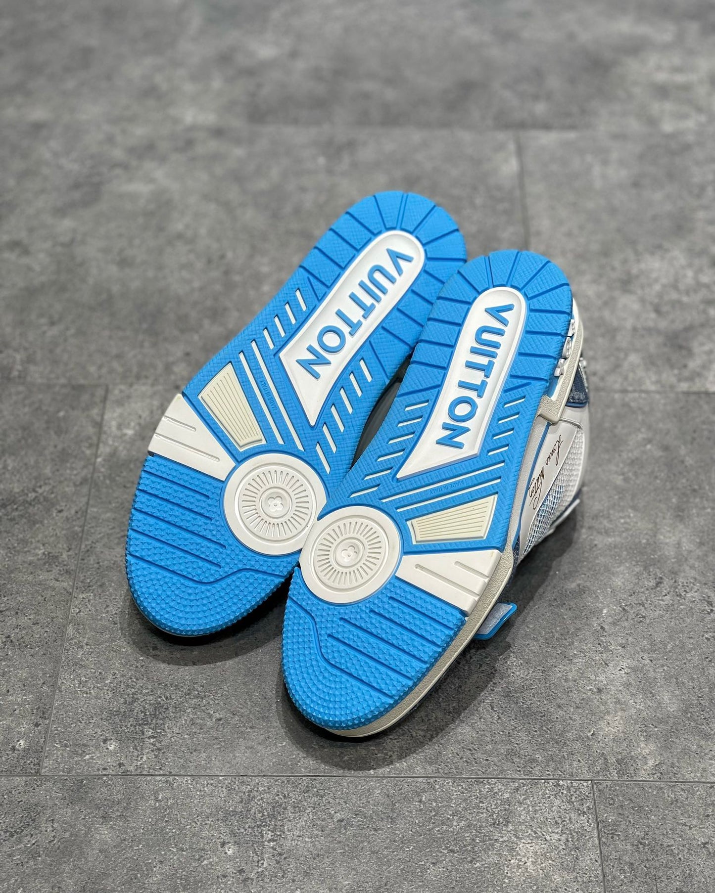 LOU TRAINERS