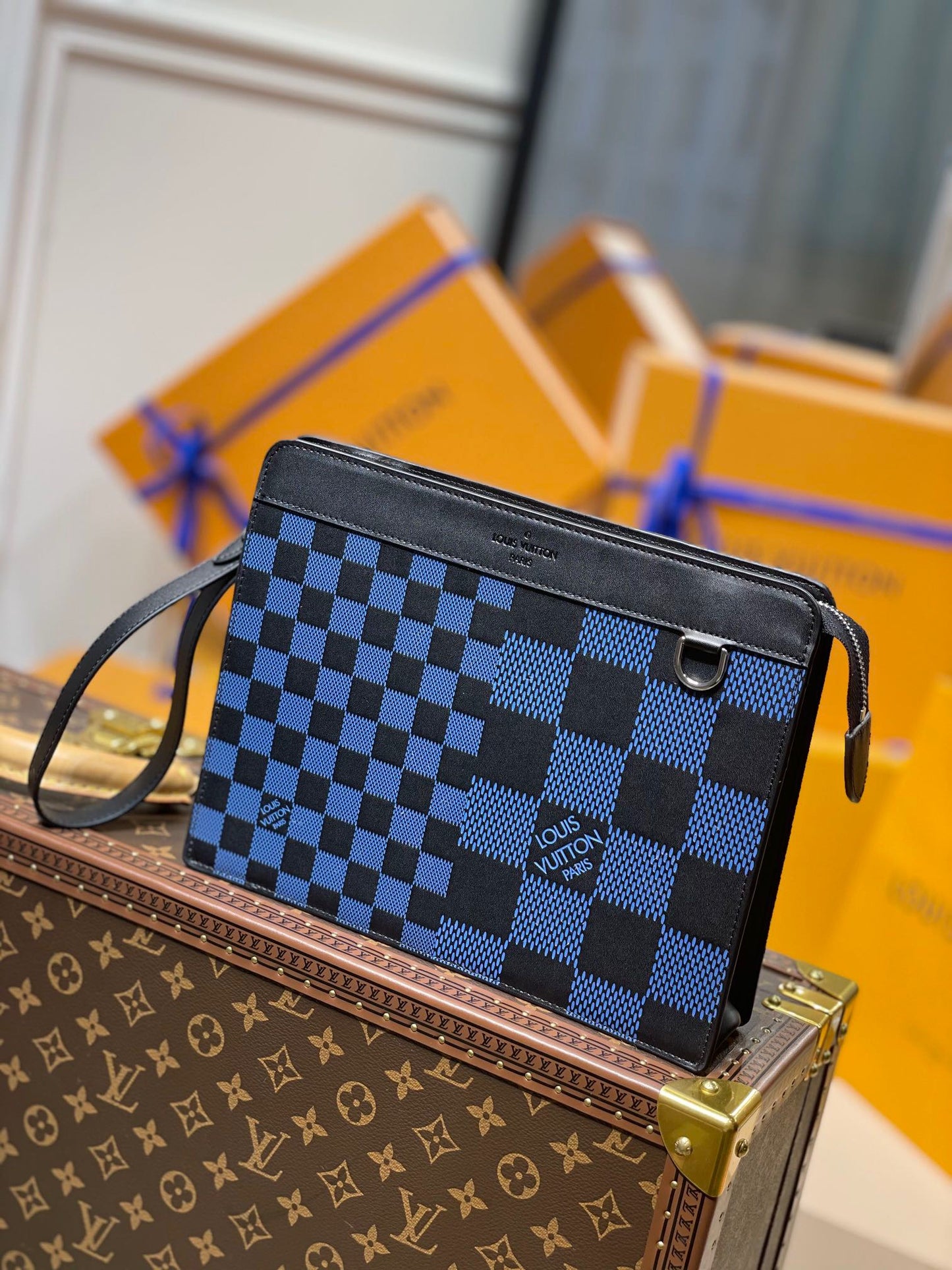 LOU POCHETTE VOYAGE MM