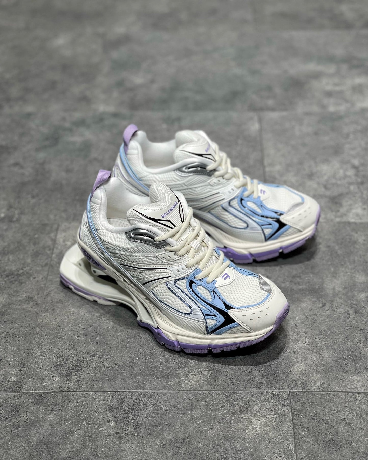 BAL X-PANDER TRAINERS