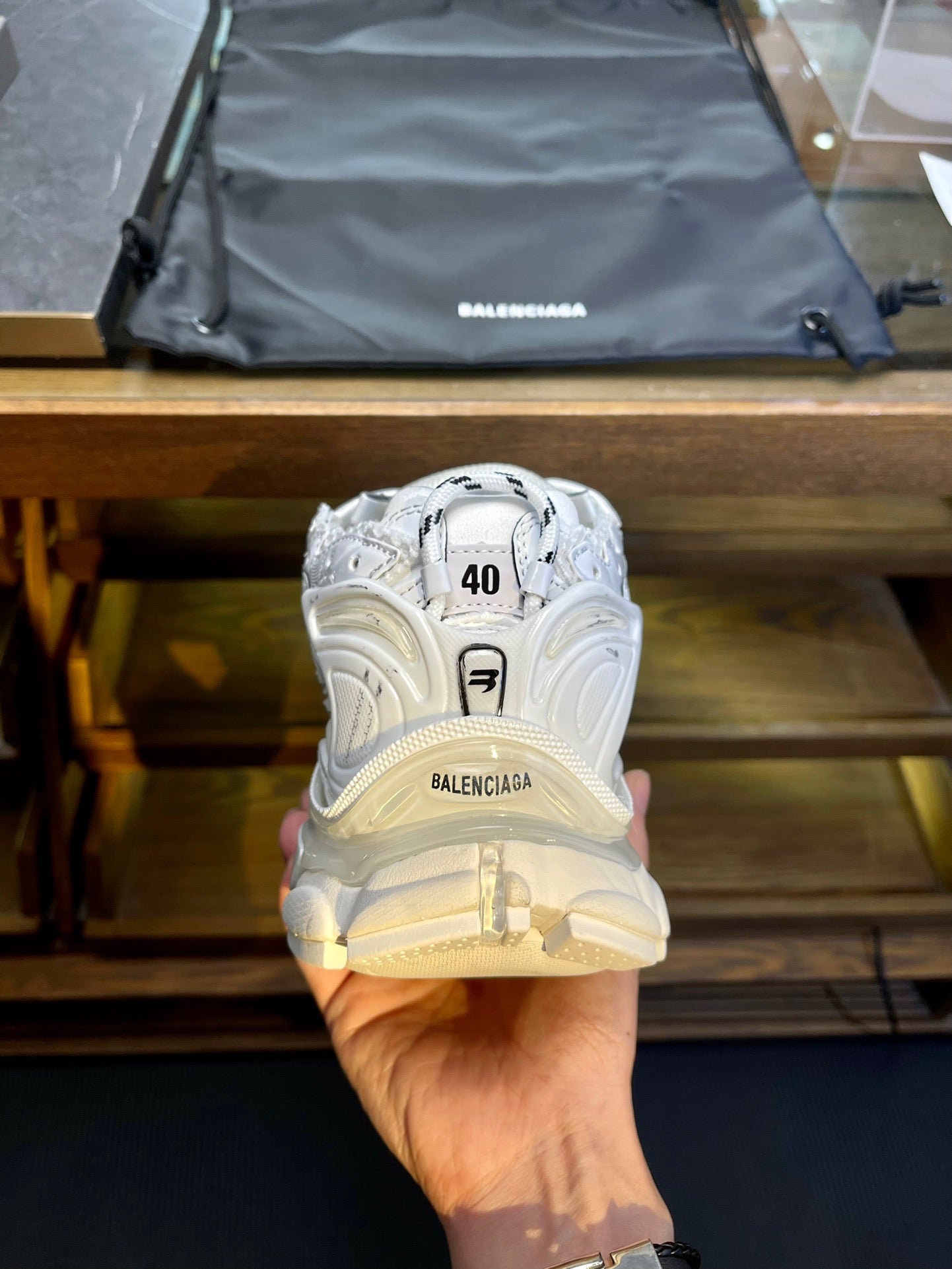 BAL RUNNER TRAINERS