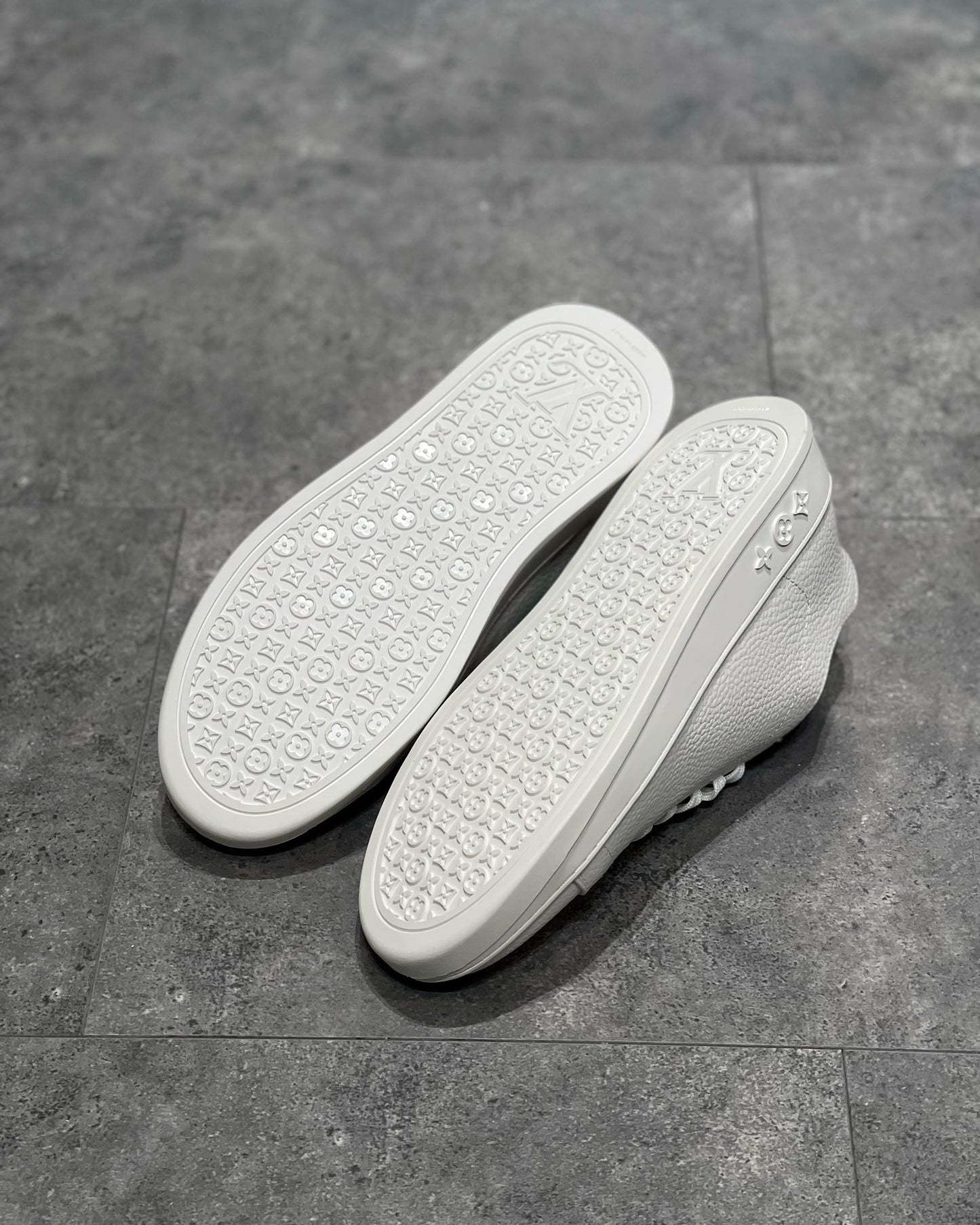 LOU RESORT TRAINERS