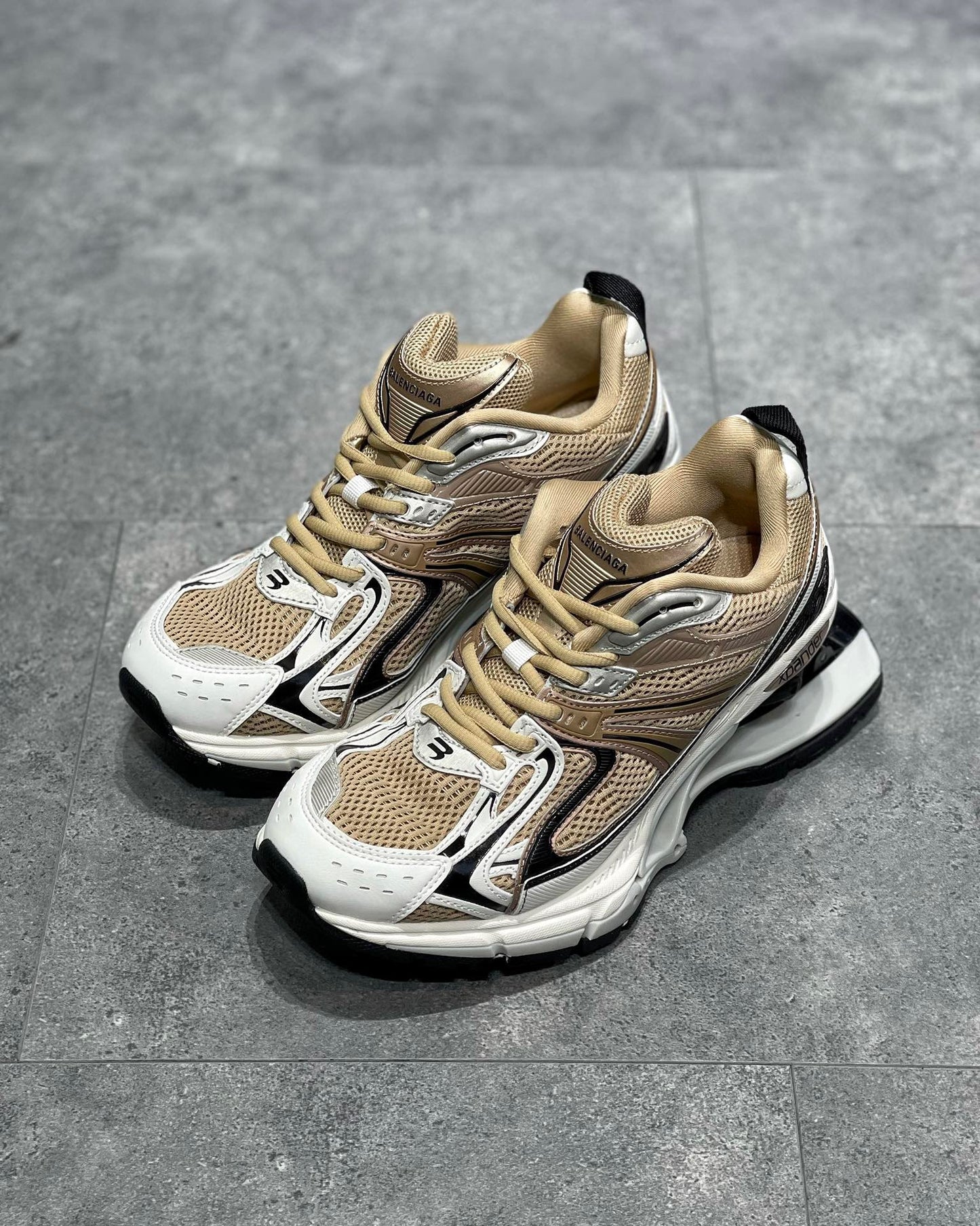 BAL X-PANDER TRAINERS