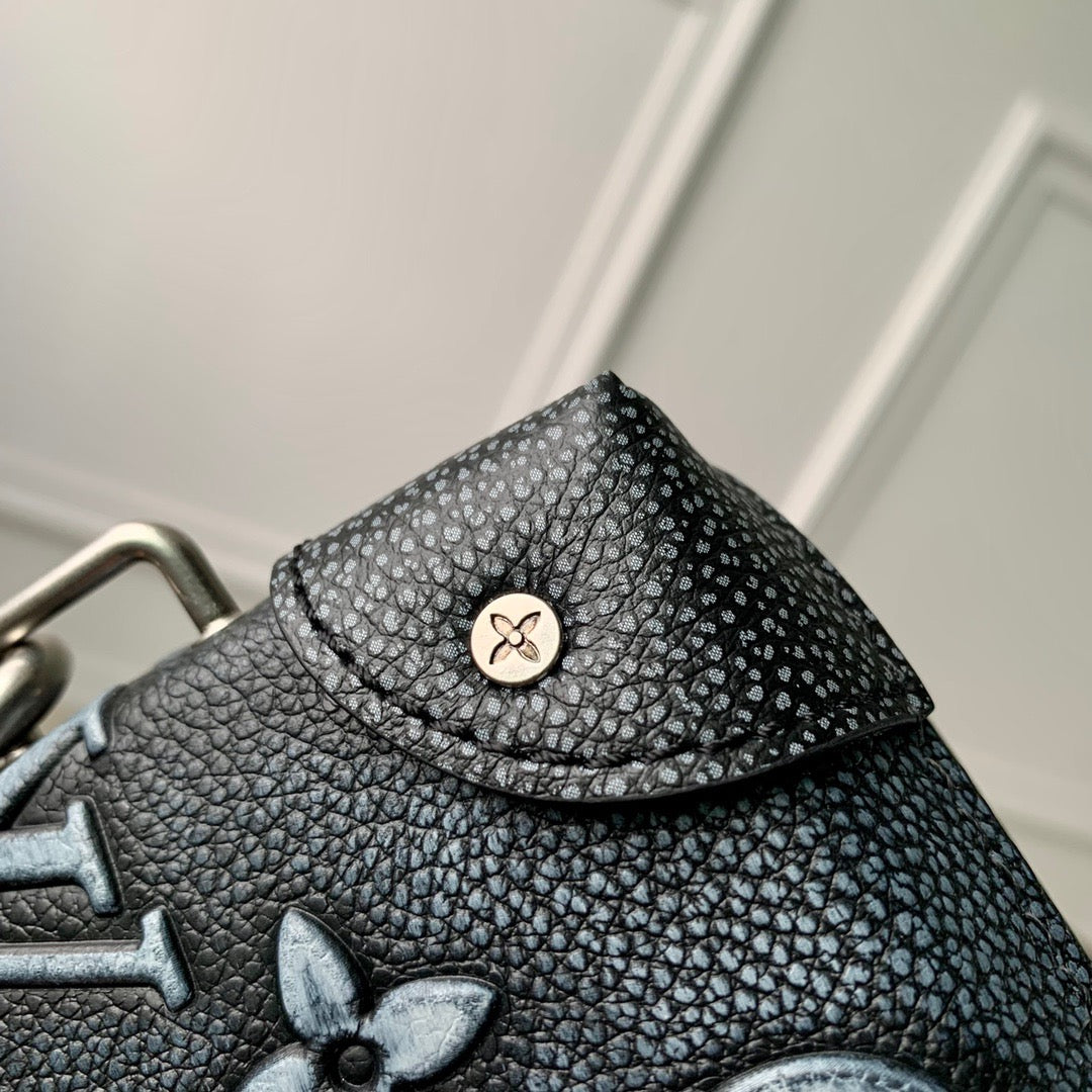 LOU SOFT TRUNK