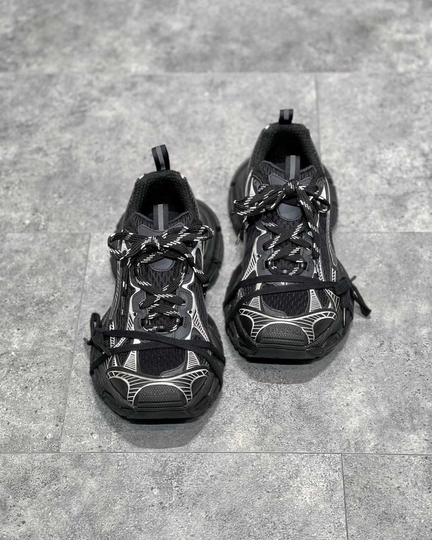 BAL 3XL TRAINERS