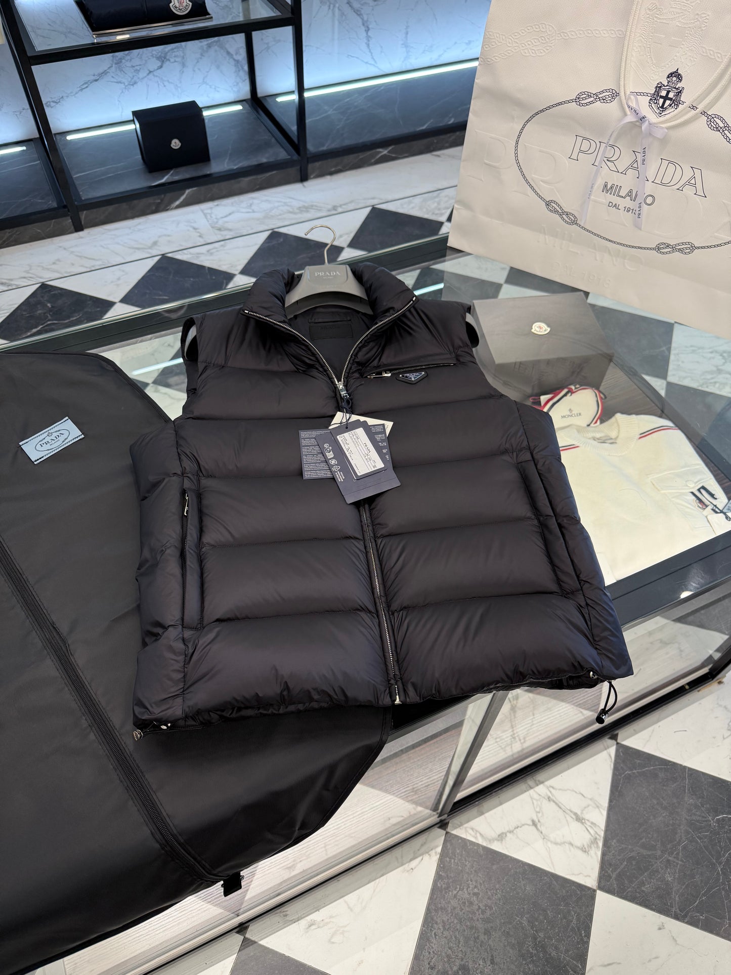 PD VEST