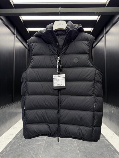 MONC VALMASQUE VEST