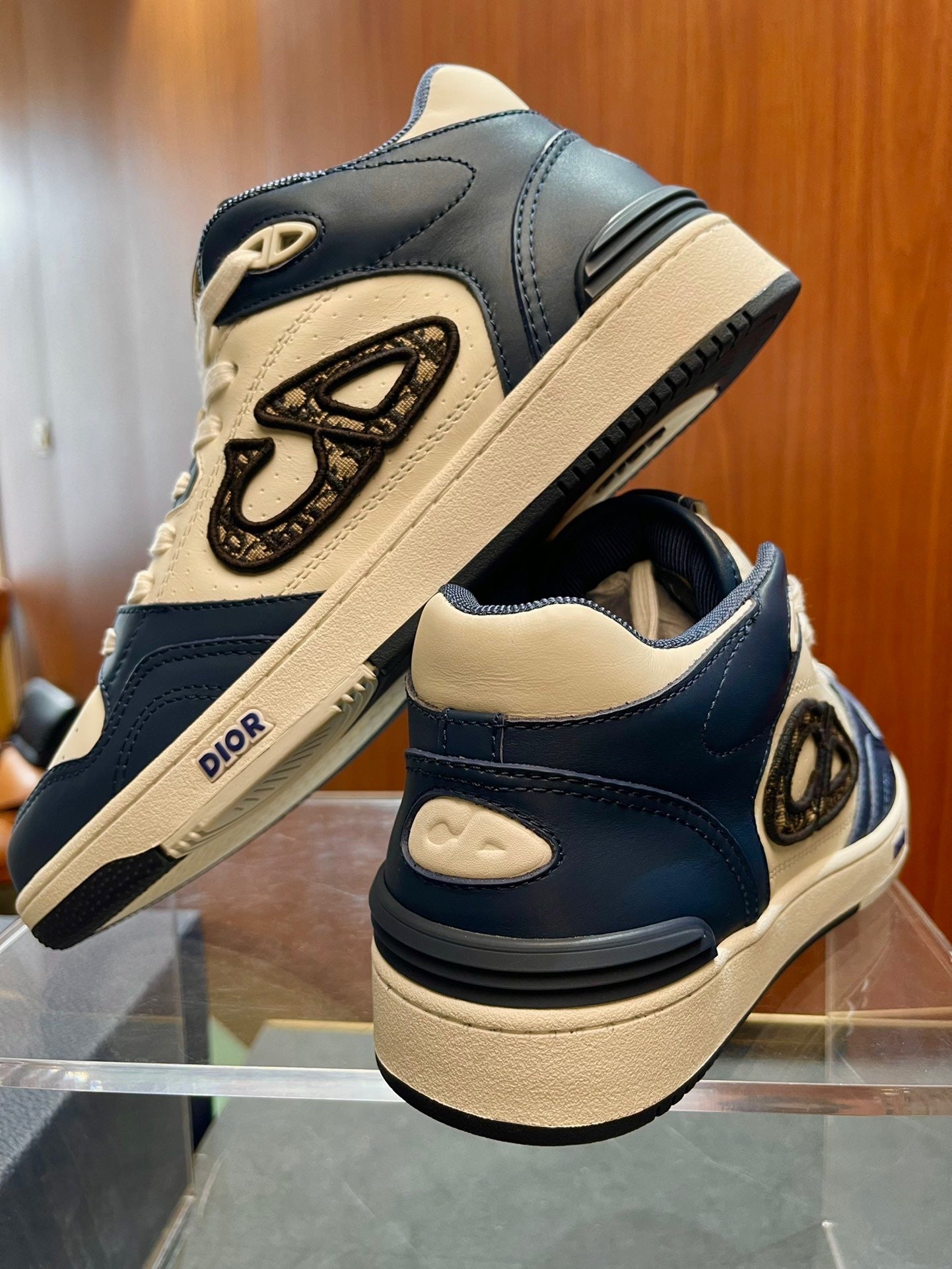 CD B57 SNEAKER