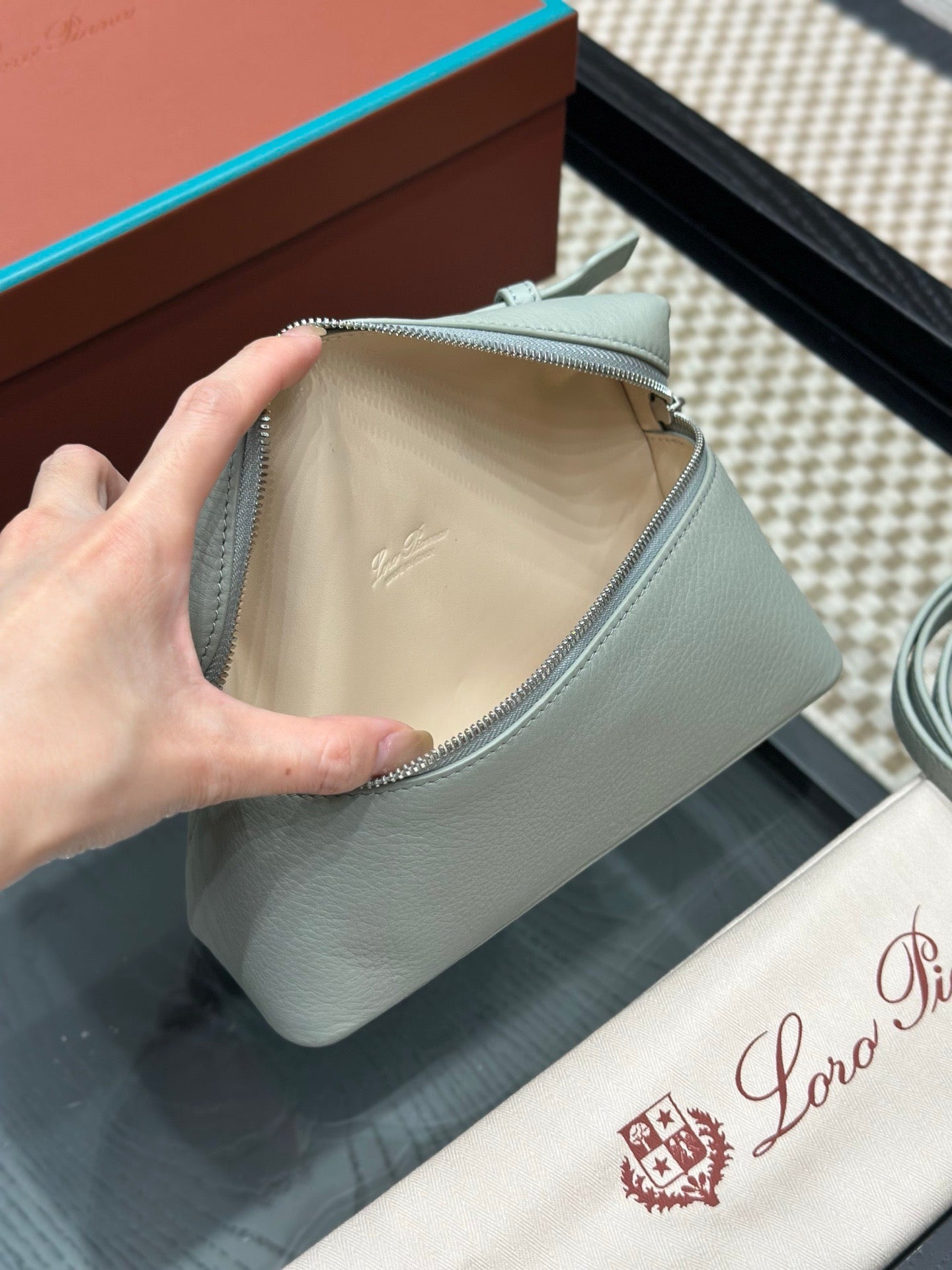 LORO P EXTRA POCKET L19 BAG