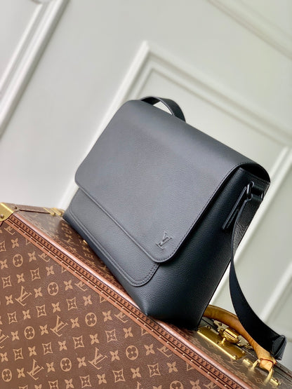 LOU SPEED MESSENGER BAG