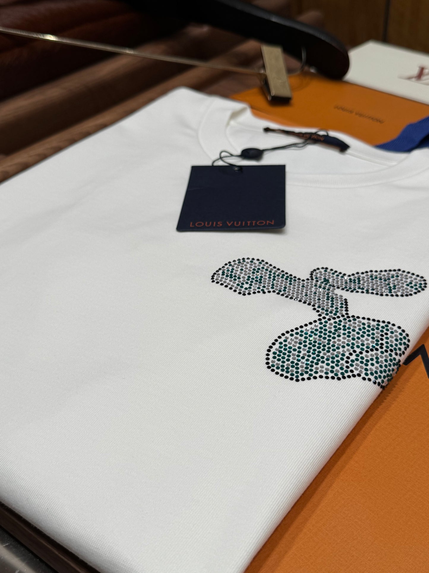 LOU T-SHIRT