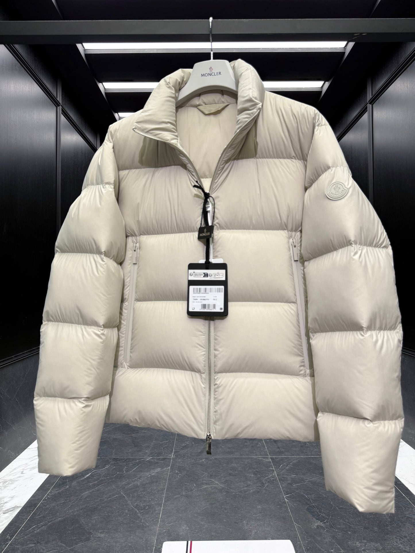 MONC TARN JACKET
