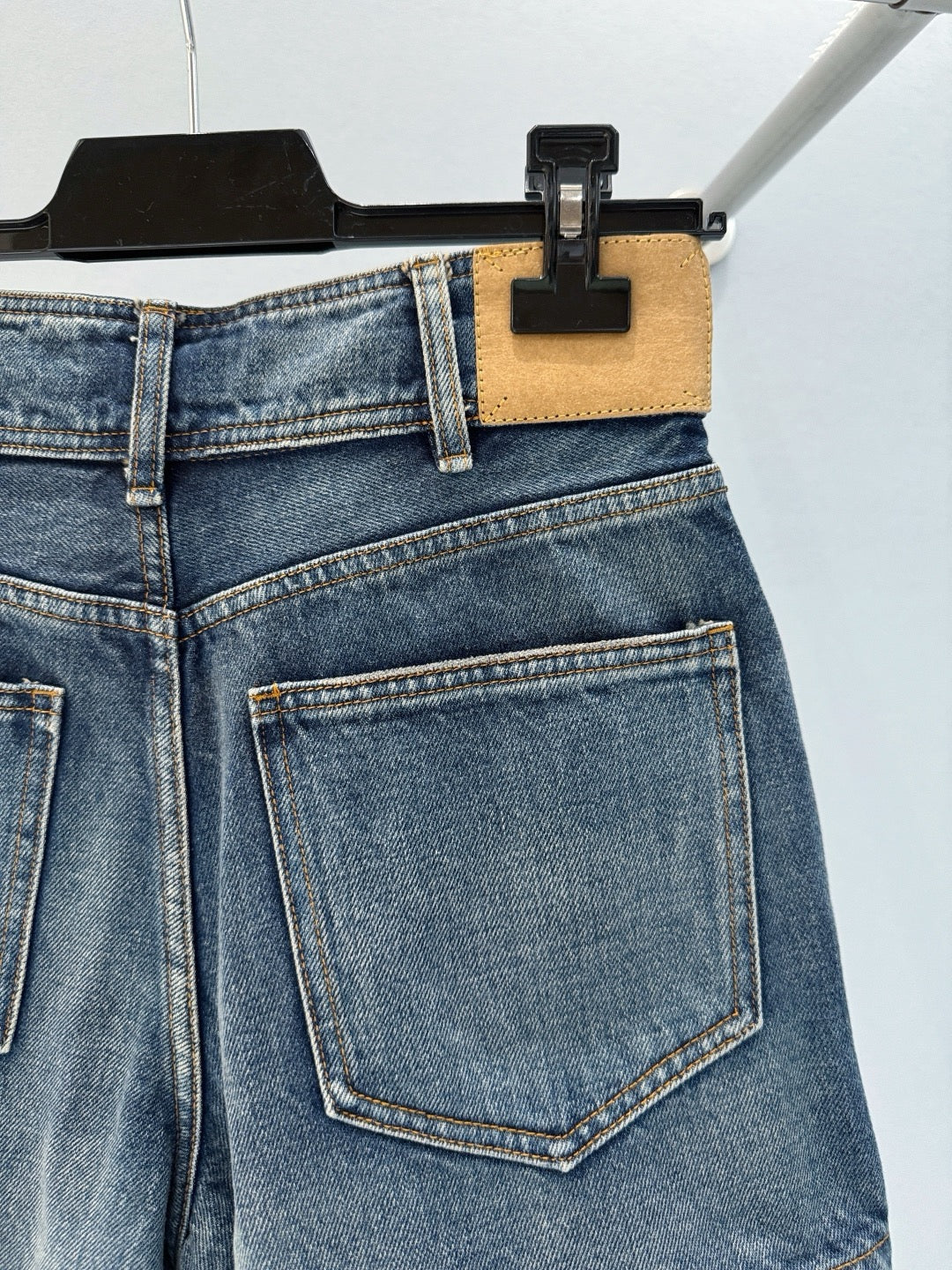 CEL SHORTS
