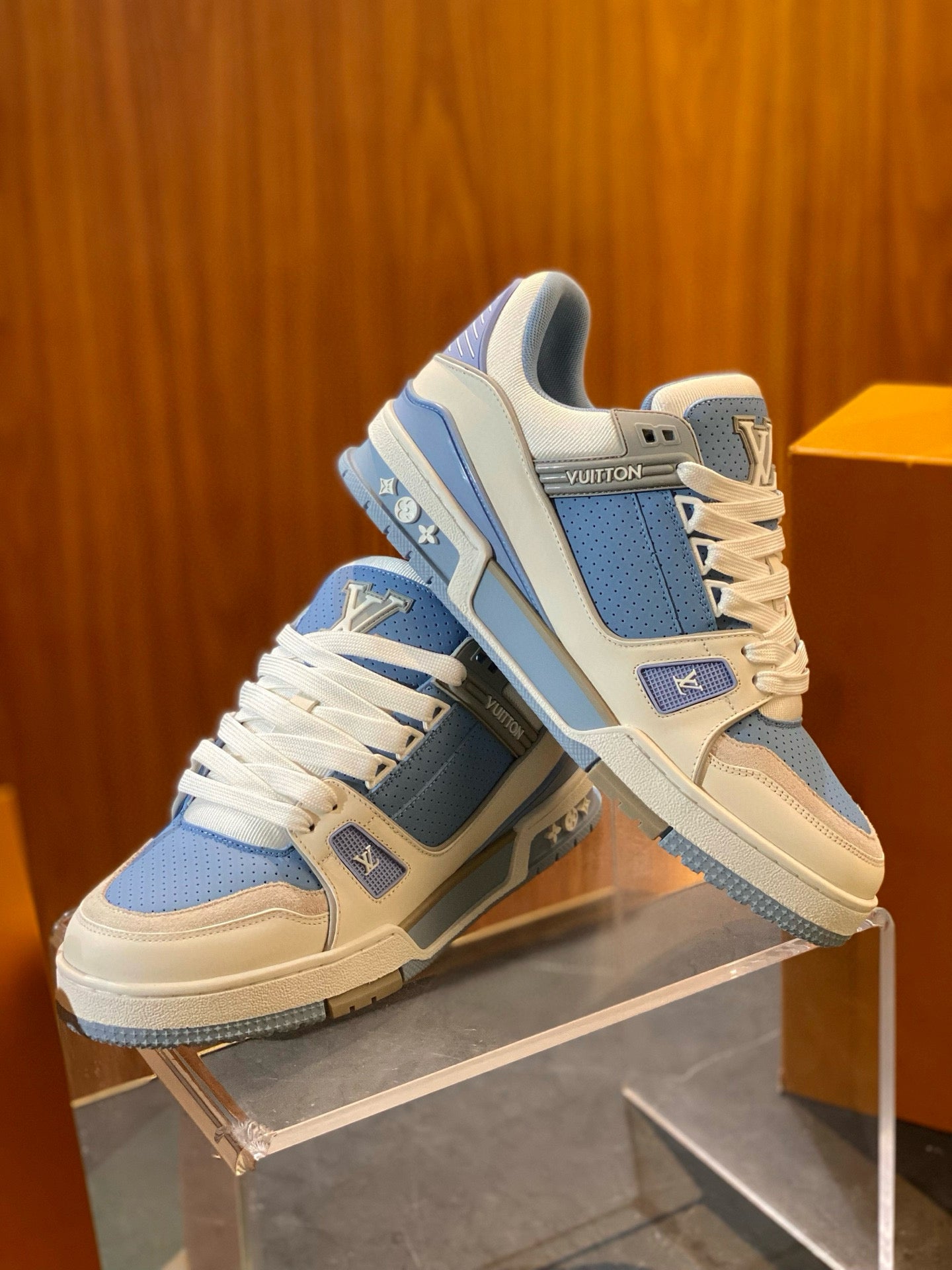 LOU TRAINERS