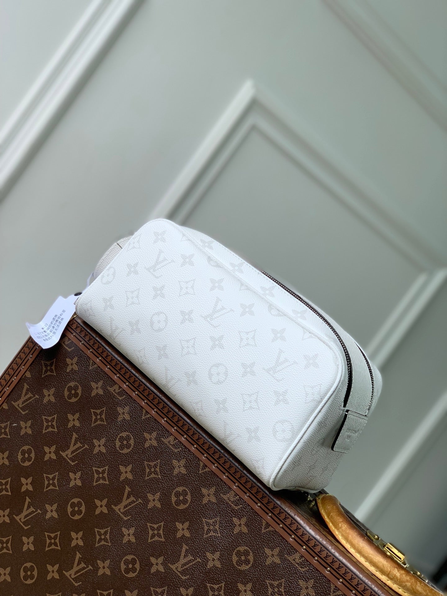 LOU DOPP KIT TOILETRY BAG