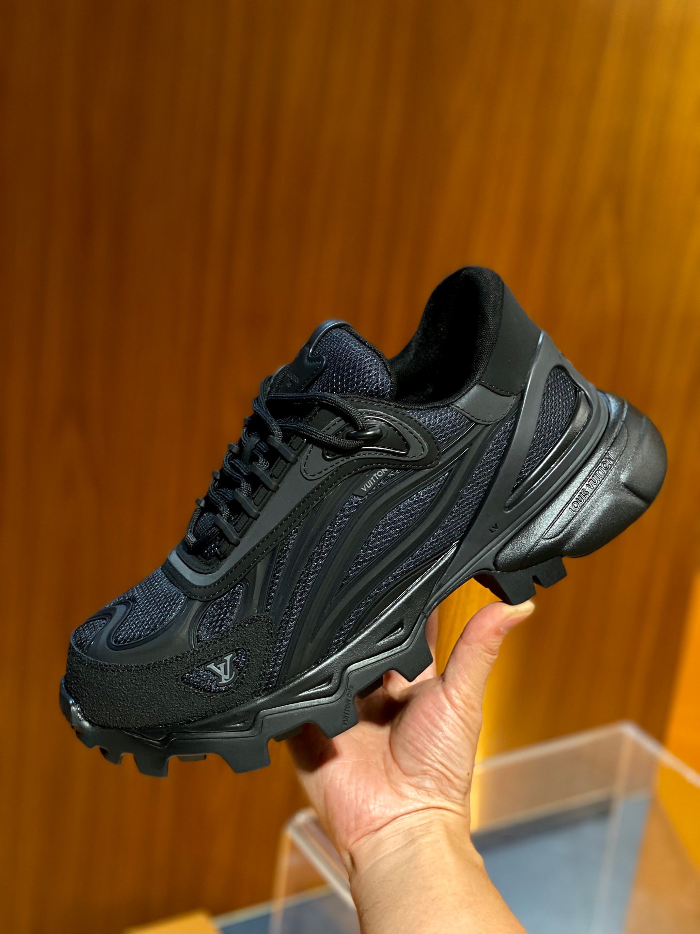 LOU SUMMIT SNEAKERS