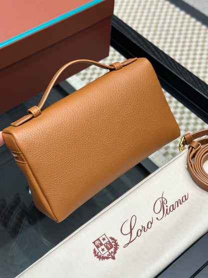 LORO P EXTRA POCKET L19 BAG