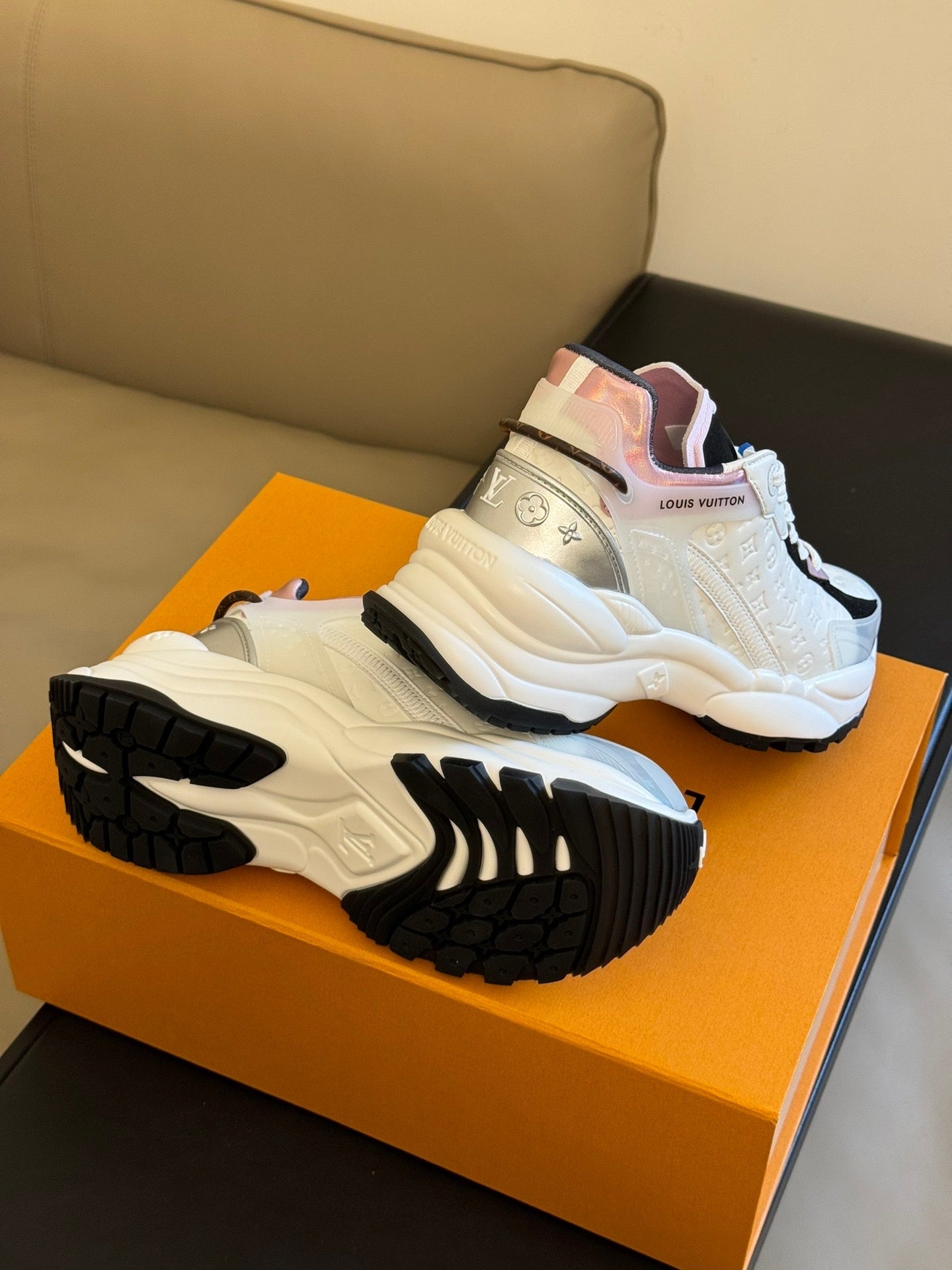 LOU RUN 55 TRAINERS