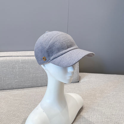 LORO P CASHMERE CAP
