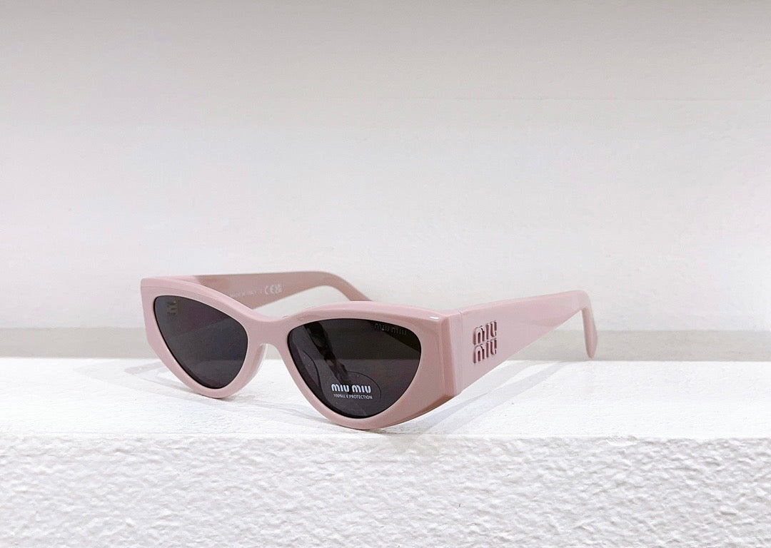 MIU M SUNGLASSES